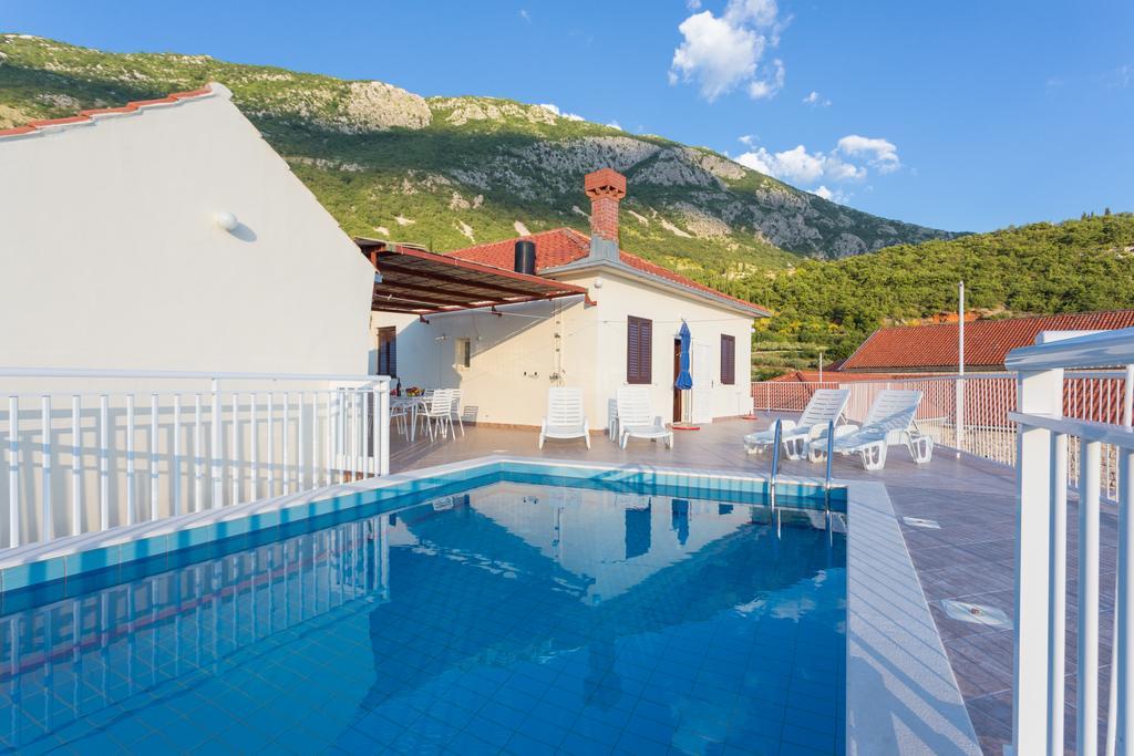 Holiday Home Urlovic Gruda Екстериор снимка