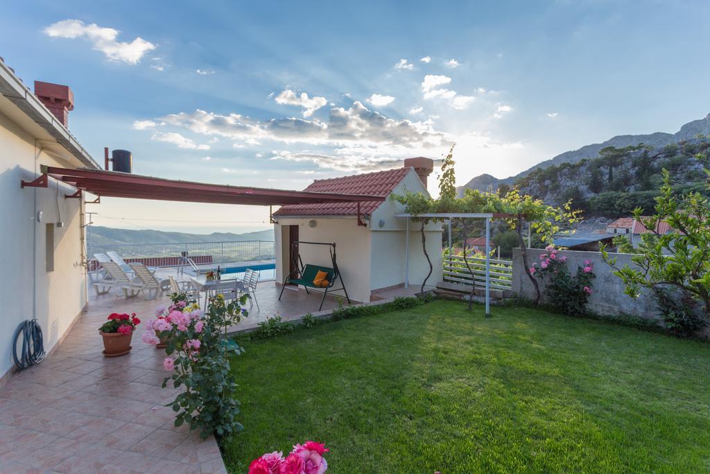 Holiday Home Urlovic Gruda Екстериор снимка