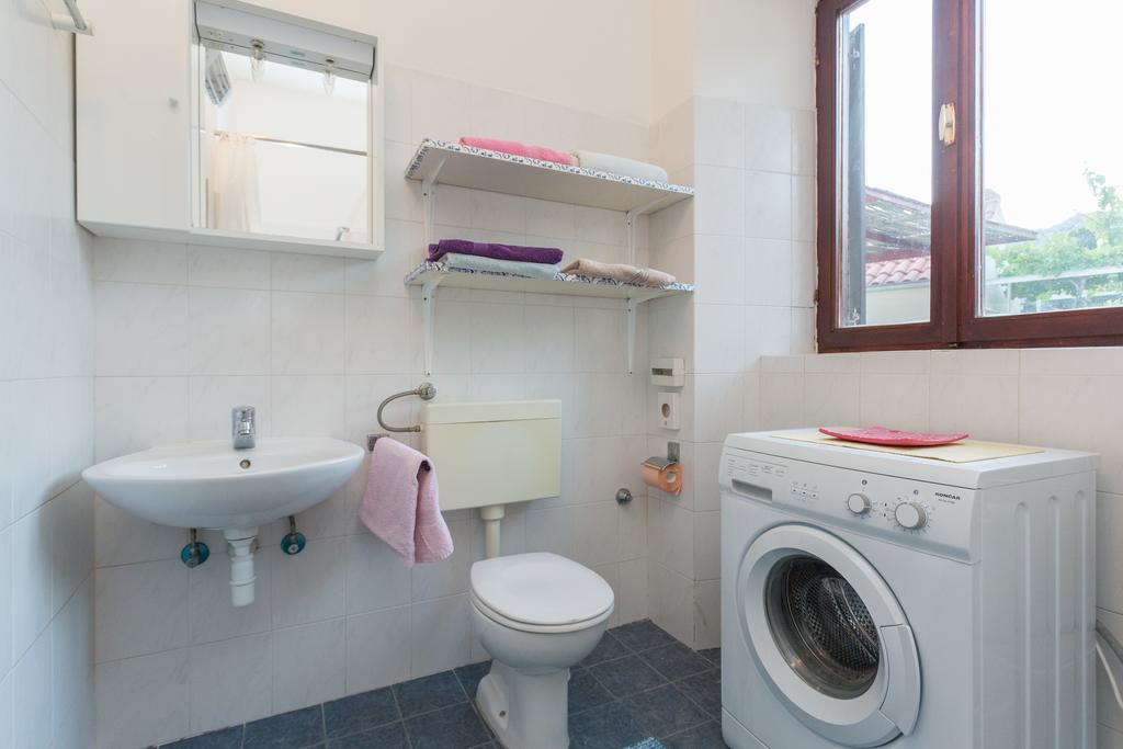 Holiday Home Urlovic Gruda Екстериор снимка